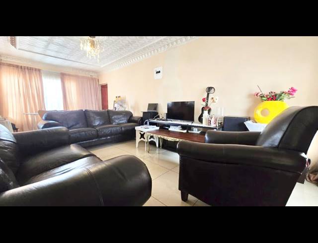 3 BEDROOM HOUSE FOR SALE IN SESHEGO